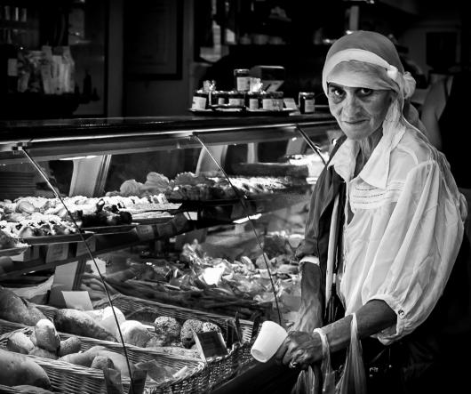 Lindner_Armando_3Beggar in a pasty store-Florence